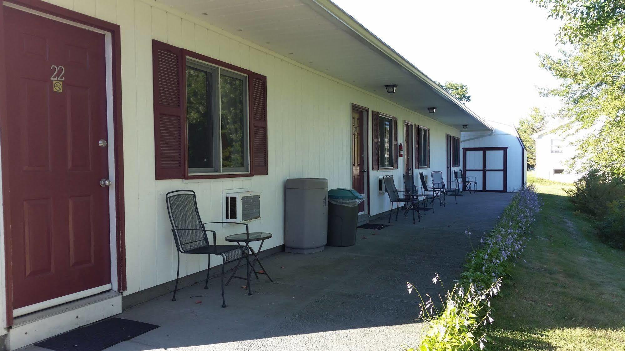 Acadia Sunrise Motel เทรนตัน ภายนอก รูปภาพ